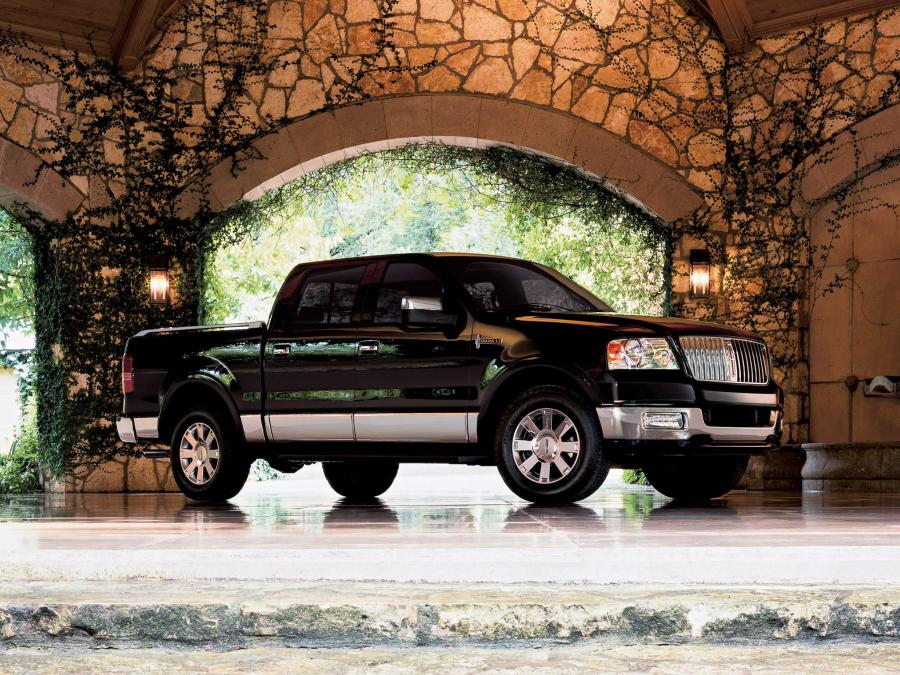  Lincoln Mark LT 2005 года  (фото 9 из 16)